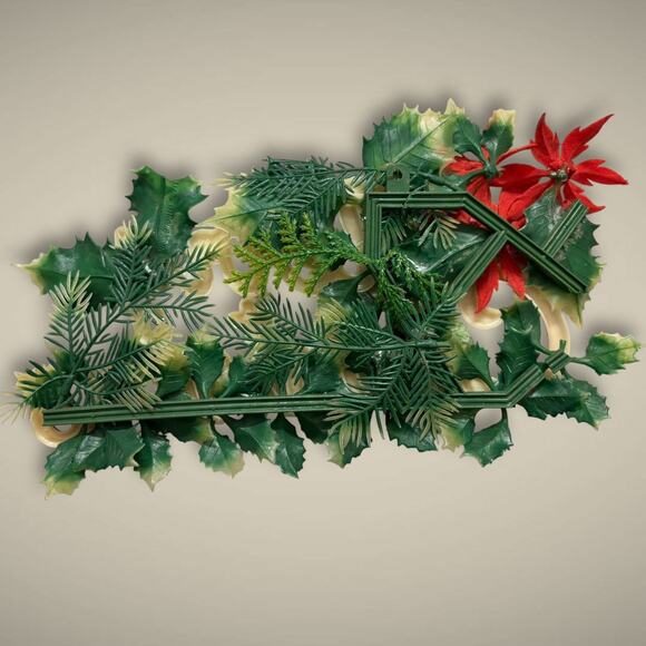 Vintage 1950s Gold Glitter “Merry Christmas” Plastic Sign with Poinsettias - Picture 3 of 5